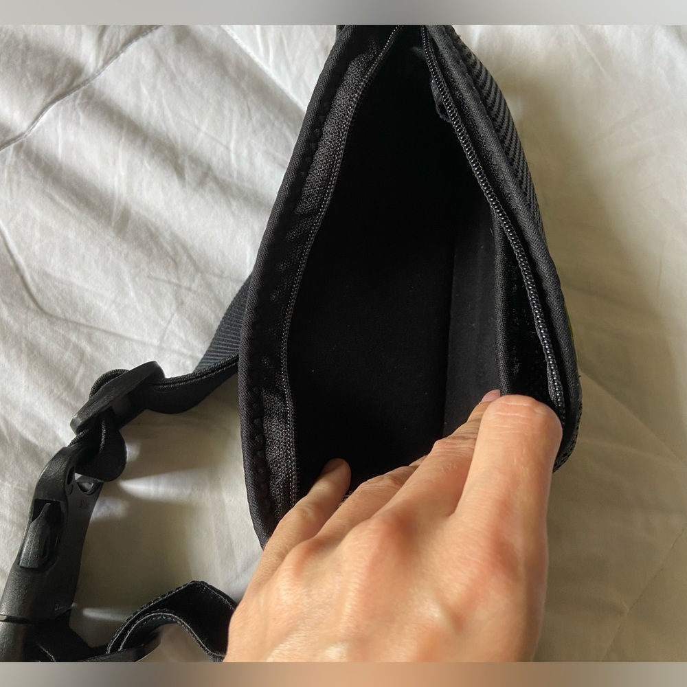 AMPHIPOD AIRFLOW WAISTPACK - Picture 6 of 8